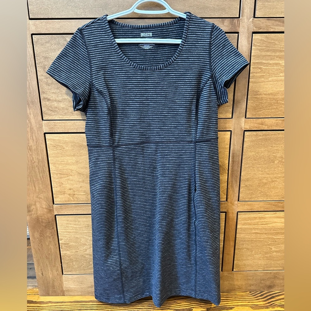 Duluth Trading Co tech shift dress